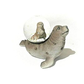 Euro Souvenirs ES17324 Glitter Ball Seal Shaking Ball Glitter Ball Snow Globe