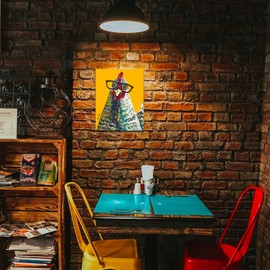 Desperate Enterprises Chicken with Glasses Tin Sign - Nostalgic Vintage Metal Wall Décor - Made in USA