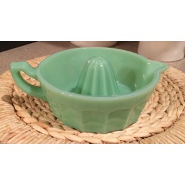 Large Glass Grapefruit or Orange Juice Reamer - Mosser Glass - USA (Jade)