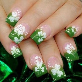 St. Patrick's Press on Nails Medium Square Fake Nails with Shamrock Designs Green Nails Press ons Glossy Glue on Nails White Acrylic Nails Spot False Nails Pink Stick on Nails for Women 24Pcs