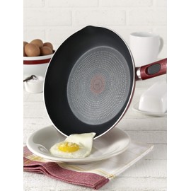 T-fal B039S264 Excite ProGlide Nonstick Thermo-Spot Heat Indicator Dishwasher Oven Safe 8 Inch and 10.5 Inch Fry Pan Cookware Set, 2-Piece, Rio Red