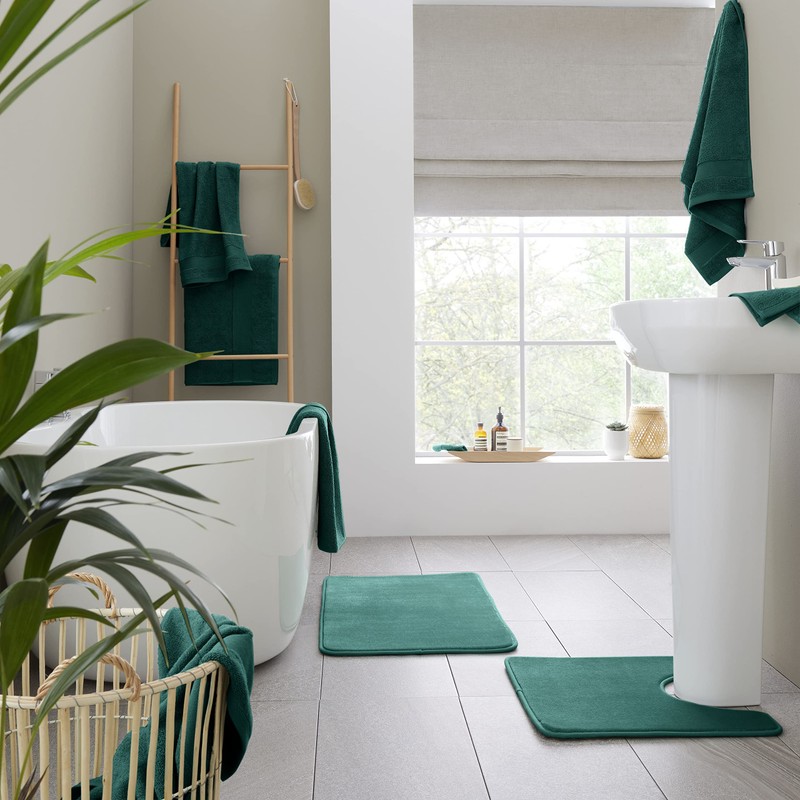 Catherine Lansfield Bathroom Anti Bacterial 500 gsm Soft & Absorbent