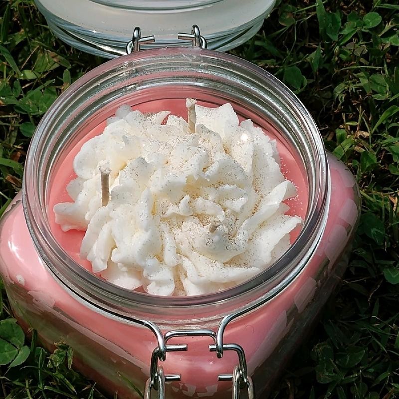 Peaches & Cream Candle 18 oz Scented Decor