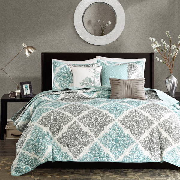 Madison Park Claire Quilt Modern Design - All Season, Breathable Coverlet Lightweight Bedding Set, Matching Shams, Decorative Pillow, King/Cal King (104 in x 94 in), Diamond Aqua 6 Piece