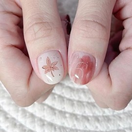 24Pcs Red Maple Leaf Short Oval Fake Nails,Natural Almond Nail Tips,French Glitter Nail Tips, Stick on Nails for Women,Nails Fake Nail for Nails Art