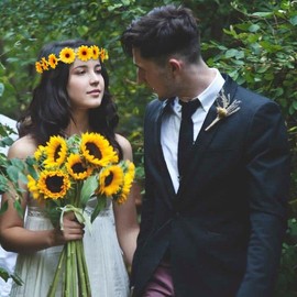 WOVOWOVO 2 Packs Sunflower Crown Headbands For Women Girls, Floral Daisy Hippie Hair Accessories Fall Flower Crown Adjustable Handmade Headpiece Photo Props Party Vacation (Yellow)