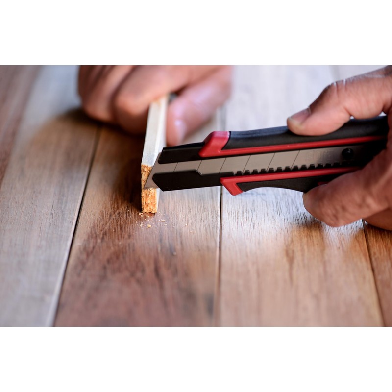 Hyde 42051 25mm Snap-Off Knife with Screw Lock