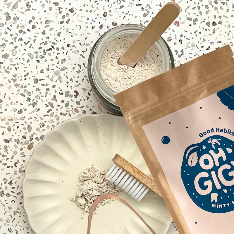 Ohgigi Organic Tooth Powder - Minty Brush, 40g Jar