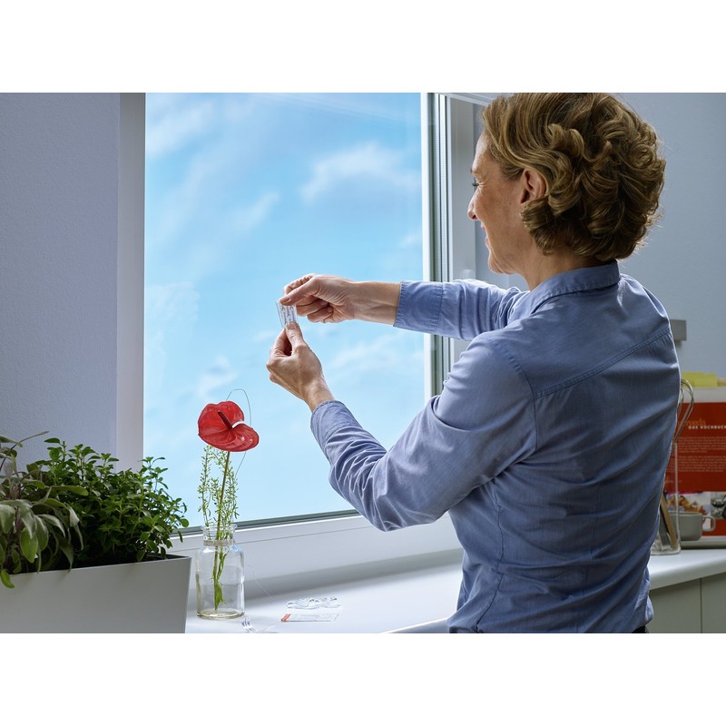 tesa Klebestreifen zum Befestigen auf transparentem Untergrund z.B. Glas, 1