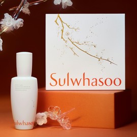 Sulwhasoo First Care Activating Serum 90mL Set Holiday 2025- A four-piece gift set featuring First Care Activating Serum, plus a mini cleanser, and anti-aging Concentrated Ginseng Rejuvenating Cream.