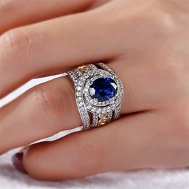 Jeulia Oval Solitaire Engagement Silver Ring: Sterling Bridal Ring Sets Sapphire Blue Cubic Zirconia Wedding Eternity Band with Jewelry Box (Blue, 5.5)