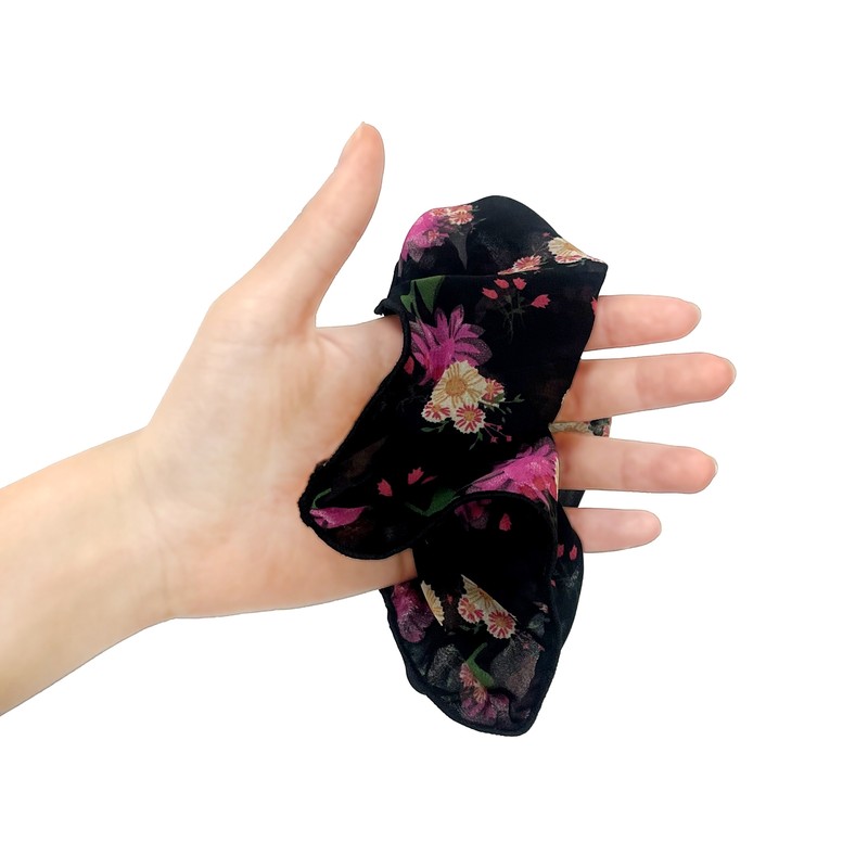 Black Flower Daily Scrunchie / 블랙 플라워 데일리 스크런치
