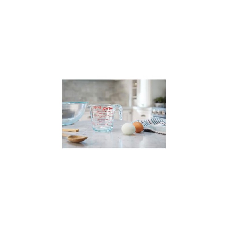 Pyrex 1-Pint Measuring Cup by Pyrex