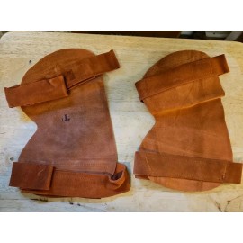 Unbranded HALF CHAPS FOR HORSE RIDING LOOK NICE SUEDE RED BROWN LEGGINGS SIZE LARGE NEW