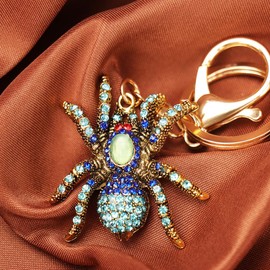 kcrygogo Antique Alloy Blue Diamond-Inlaid Spider Keychain - Fashionable Animal Pendant, Unique Accessory,Party Favors,Gift for Friends