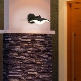 Kit de 2 Apliques de Pared Negro Brillante de estilo Moderno con una Luz Led integrada de 8W para exteriores marca Lumicentro