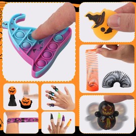 300PCS Halloween Party souvenirs para niños, bolbolbolbolsos de Goodie a granel, a granel Halloween Party souvenirs para truco o tratar, fiesta de niños, no dulces trata, premios