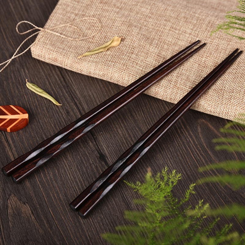 5Pairs Chopsticks Simple Reusable Wooden Pointed Chopsticks Natural Environmentally Friendly