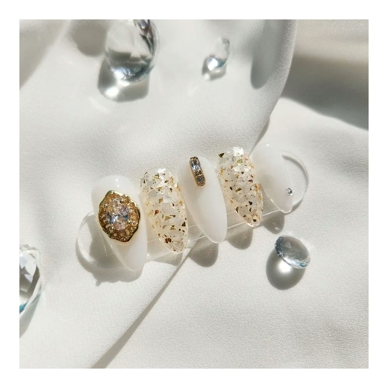 Exciting gold white mother-of-pearl nail tips - petit square /
