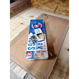 AC Spark Plugs (8)....'NOS’ AC-type 46 Spark Plugs w/Green Rings.GM #1559494.Made in USA