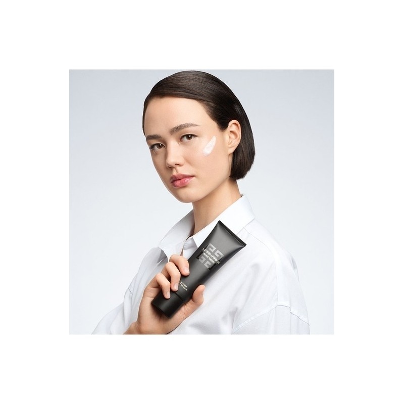 Le Swan Noir Face Cleanser / 르 스왕 느와 페이스