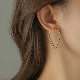 Inilbran Boho Triangle Hoop Earrings Gold Triangle Stud Earrings Geometric Metal Triangle Earrings Hollow Triangle Earrings Jewellery for Women and Girls, Zinc, No Gemstone
