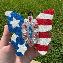 Live claim listing for pens, wristlets, keychains,etc.:_$1