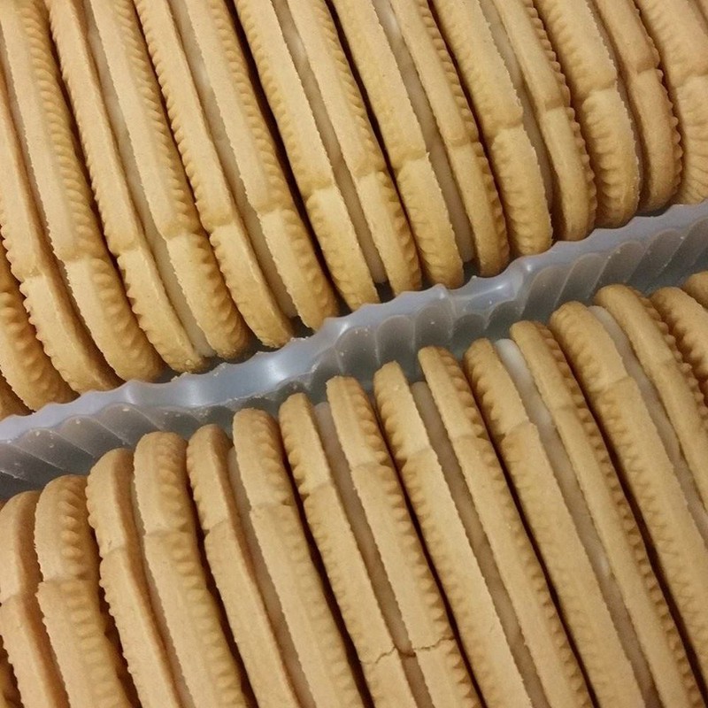 Nabisco CAMEO Creme Sandwich Cookies - 13.3 oz Pack (Count