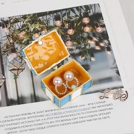 SUMNACON Mini Bow-knot Gift Box Style Jewelry Trinket Box, Decorative Enamel Hinged Small Jewelry Organizer, Wedding Ring Box Earrings Organizer Necklace Holder for Women Girls (Blue + White)