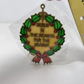 Unbranded Vtg 1970's Stained Glass Christmas Sun Catchers Wreath Jesus Reason Ornament FSS