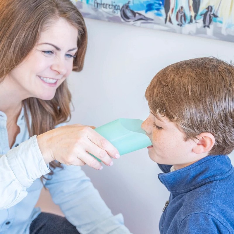 TalkTools® Tazas de entrenamiento de terapia Cut-Out Cups (3 onzas