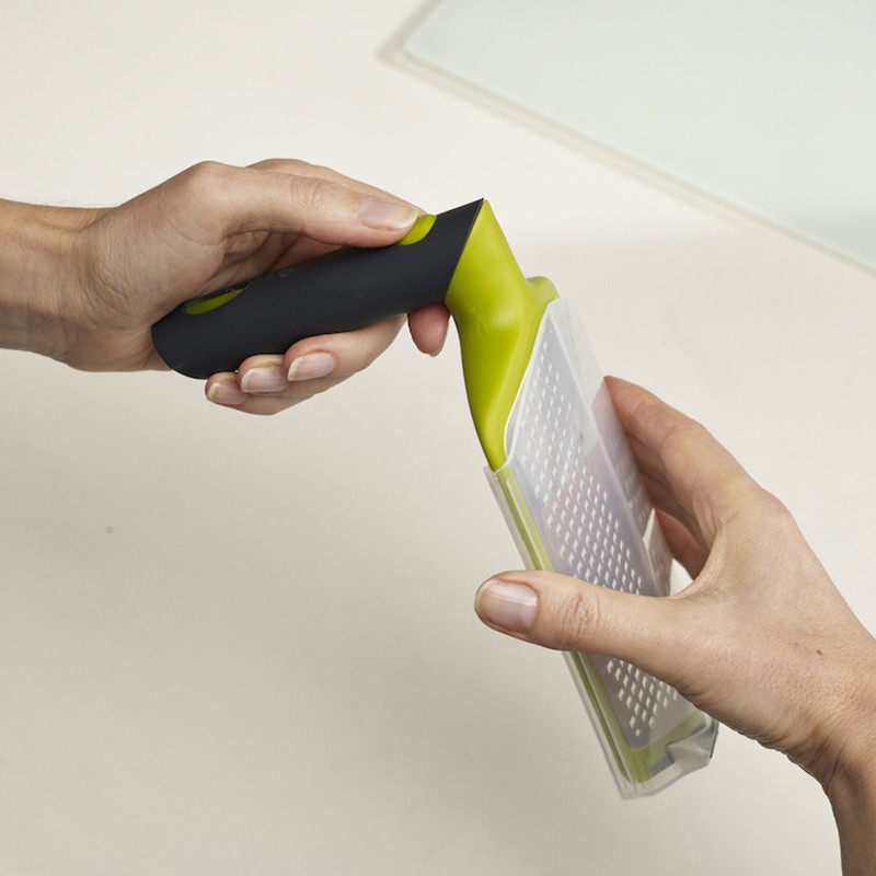 Joseph Joseph Twist - 2 in 1 grater, Course and