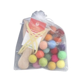 Classic Wooden slingshot with Wool Felt Ball Ammo
