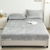 YIYEA Fleece Fitted Sheet Full Size, Ultra Soft Faux Fur
