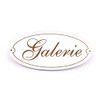 Oval Door Sign with Gallery Motif 15 x 7 cm