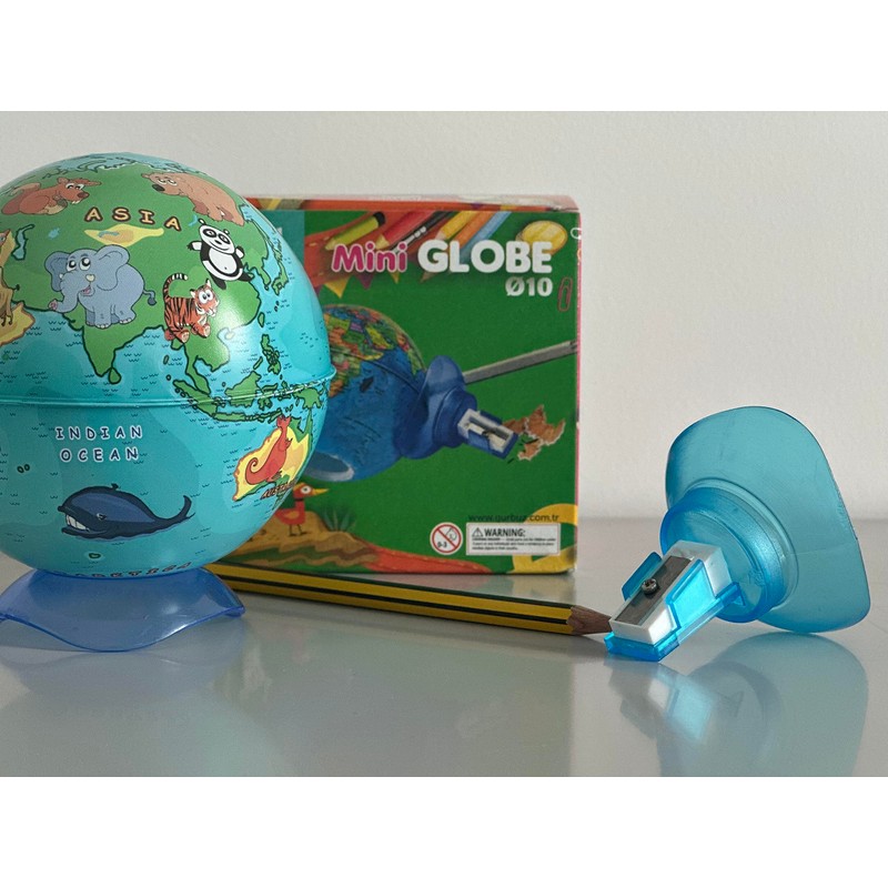 EXERZ 10CM Mini Globe (Wild Animal), with Pencil Sharpener build