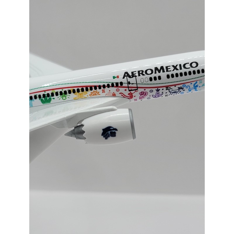 Gualdron Models Avión a Escala Quetzalcoatl Aeromexico Dreamliner Boeing 787