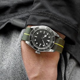 JBRUN French Troops Parachute Style Watch Band - Elastic Fabric Nylon Waterproof Military Replacement Watch Strap - Choice of Colors - 18mm 20mm 22mm (22mm, Green Yellow)