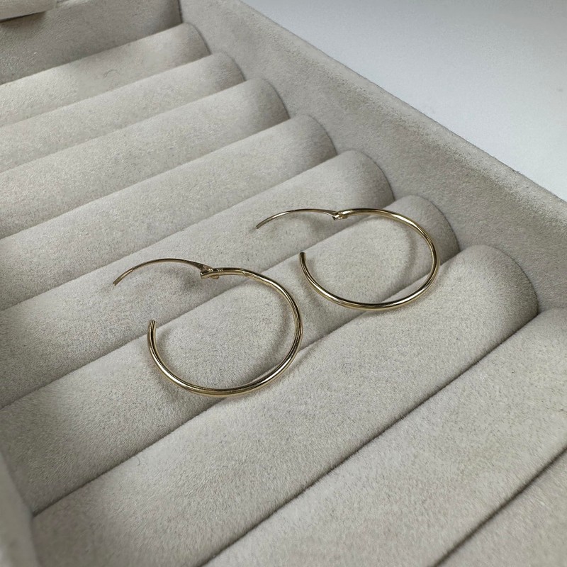 Light 9ct Gold 18mm Diameter Sleeper Hoop Earrings