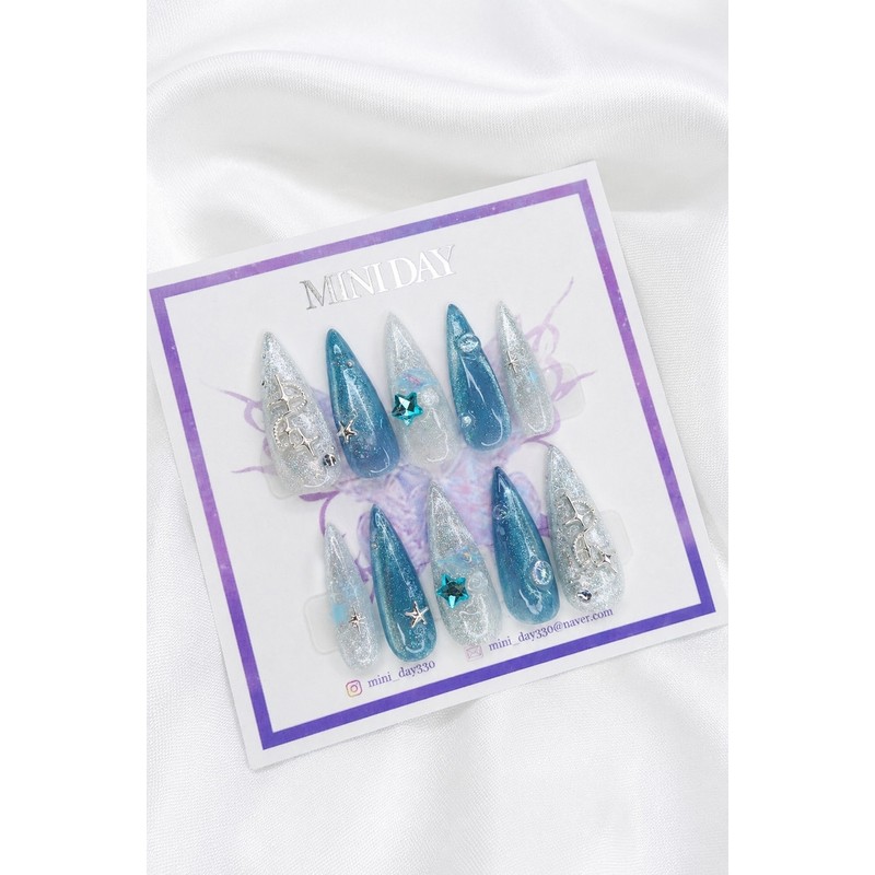 Silver Star Aqua Handmade Nail Tips - Short Almond /
