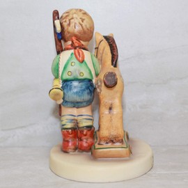 Hummel Figurine 20 Prayer Before Battle