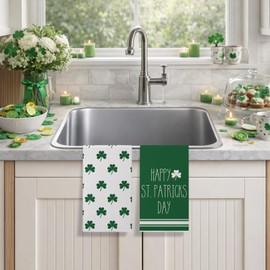 St Patricks Day Kitchen Towels, Lucky Green Shamrock Clover Happy St Patricks Day Dish Towels 18x26 Inch Spring Holiday Decorations Home Party Decor Kitchen Hand Towels Drying Dishcloth Set of 2