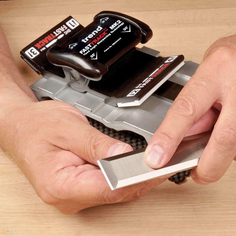 Trend FastTrack Mk2 Sharpener Kit, Hand-Operated, Consistent Angles, Portable, FTS/KIT/MK2