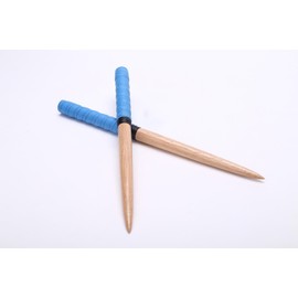 Gekirin Taiko no Tatsujin Personal Drumsticks, Tapered Roll, Blue, Rubber Tree Wooden Bat, With Great Rebound & FlexArcade Game. 0.8-inch (20 mm) diameter, 13.8 inches (350 mm) long. Available in red, black, yellow, purple, sky blue, indigo, and blue.