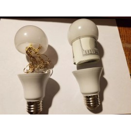 Stash-n-Sight x 2 Light Bulb Hidden Storage Secret Diversion Stash  *Non-Glass-Unb