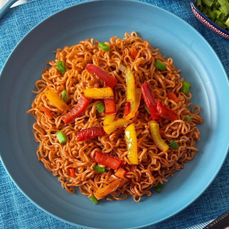 Maruchan Yakisoba Fire Spicy Beef Flavor, 3.99 Ounce (Pack of