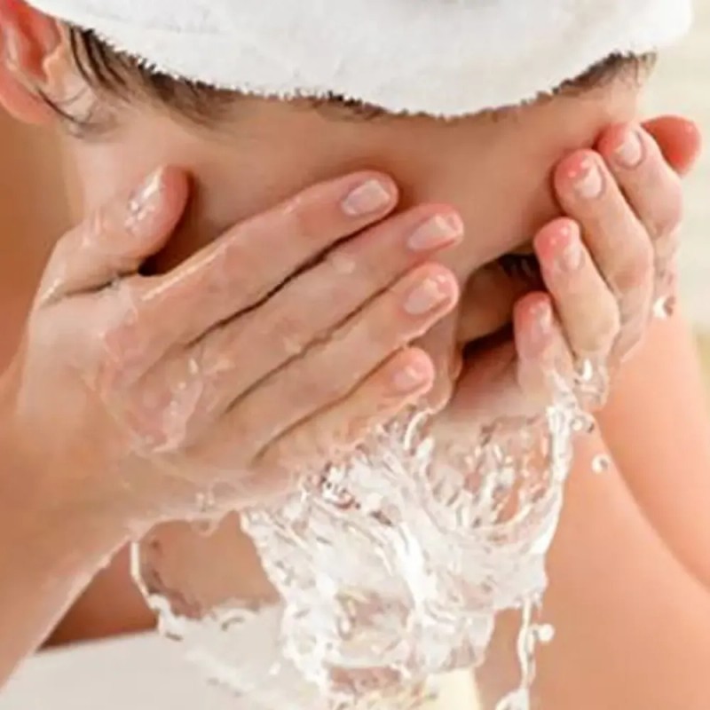 Gel Limpiador+esencia Facial Tonificante Revitalize Jafra