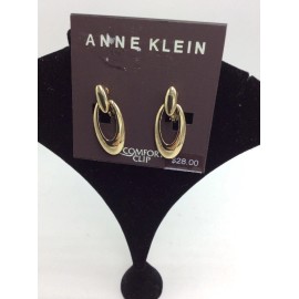Anne Klein $28 Anne Klein gold tone  clip on stud earrings 521