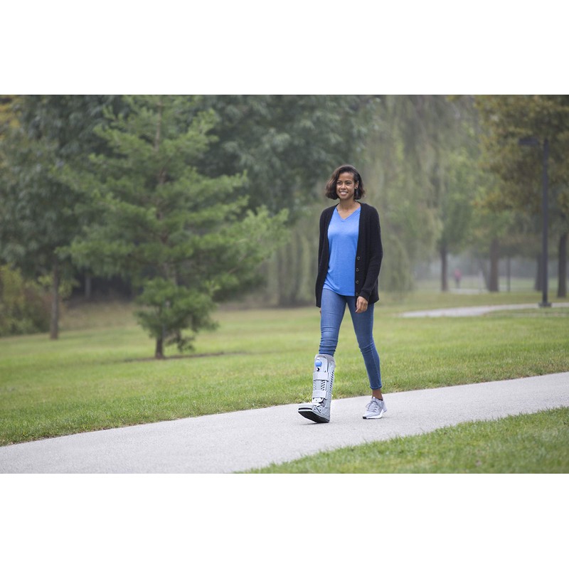 United Ortho USA16105 360 Air Walker Standard Fracture Boot, Medium,