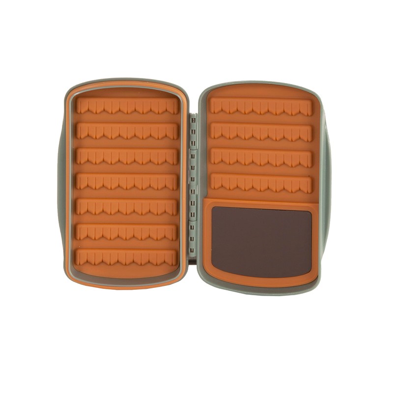 Fishpond Tacky Pescador - Caja con mosca - Pequeña -